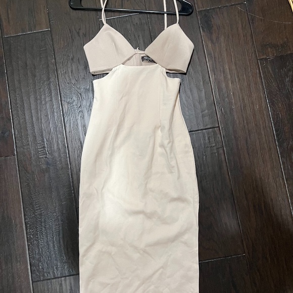 dress - Picture 1 of 1